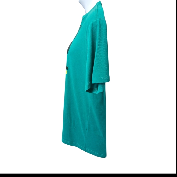 Nike Teal and Yellow Graphic Tee - Picture 5 of 15